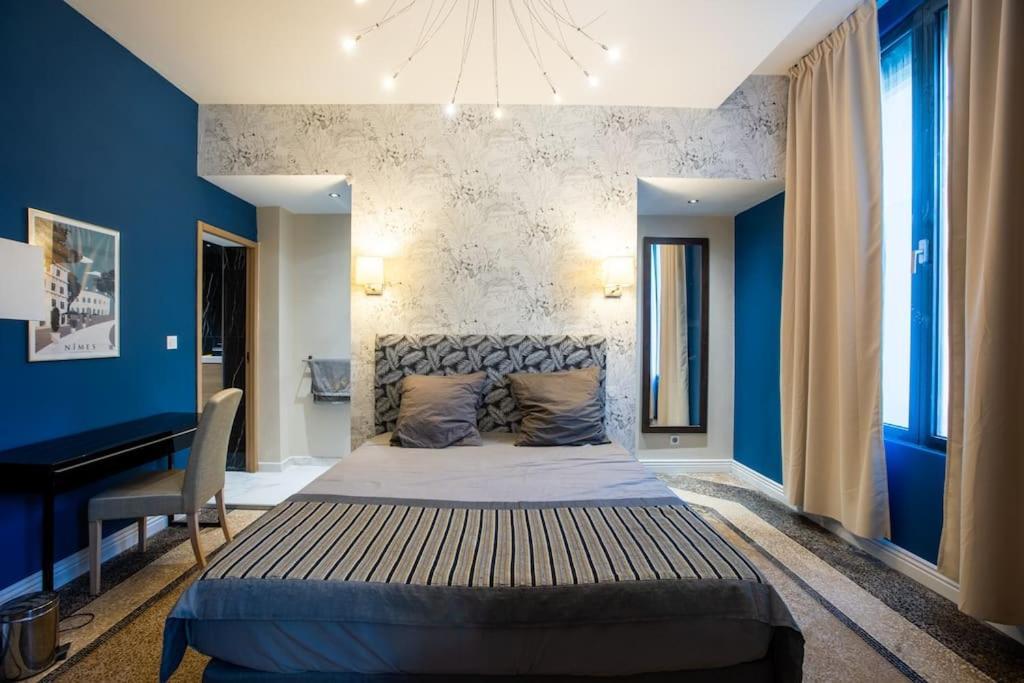 La Suite 2 Pieces Lit Queen Size Entree Privee Нім Екстер'єр фото